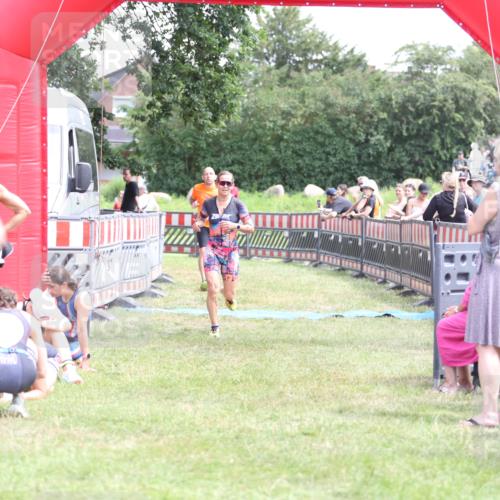 21.06.2026 - 29. Vierlanden-Triathlon Andreas Tolksdorf http://msf.ph/oto/9891738 21.06.2026 13:28:28 Ziel 38, 684, 835, 1009, 38, 684, 835, 1009 meine-sportfotos.de