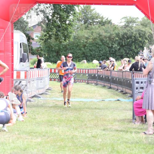 21.06.2026 - 29. Vierlanden-Triathlon Andreas Tolksdorf http://msf.ph/oto/9891741 21.06.2026 13:28:28 Ziel 38, 684, 835, 1009, 38, 684, 835, 1009 meine-sportfotos.de
