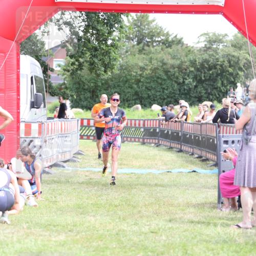 21.06.2026 - 29. Vierlanden-Triathlon Andreas Tolksdorf http://msf.ph/oto/9891744 21.06.2026 13:28:28 Ziel 38, 684, 835, 1009, 38, 684, 835, 1009 meine-sportfotos.de