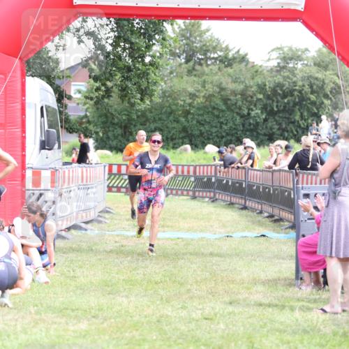21.06.2026 - 29. Vierlanden-Triathlon Andreas Tolksdorf http://msf.ph/oto/9891745 21.06.2026 13:28:28 Ziel 38, 684, 835, 1009, 38, 684, 835, 1009 meine-sportfotos.de