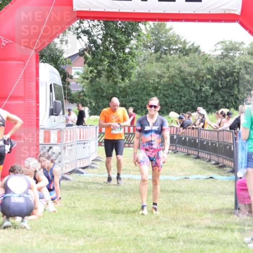 21.06.2026 - 29. Vierlanden-Triathlon Andreas Tolksdorf http://msf.ph/oto/9891755 21.06.2026 13:28:30 Ziel 38, 684, 835, 1009, 38, 684, 835, 1009 meine-sportfotos.de