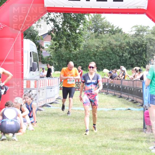 21.06.2026 - 29. Vierlanden-Triathlon Andreas Tolksdorf http://msf.ph/oto/9891758 21.06.2026 13:28:30 Ziel 38, 684, 835, 1009, 38, 684, 835, 1009 meine-sportfotos.de