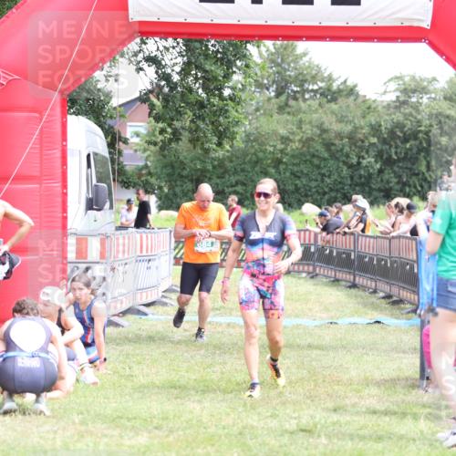 21.06.2026 - 29. Vierlanden-Triathlon Andreas Tolksdorf http://msf.ph/oto/9891760 21.06.2026 13:28:30 Ziel 38, 684, 835, 1009, 38, 684, 835, 1009 meine-sportfotos.de