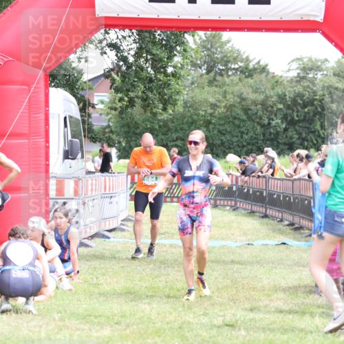 21.06.2026 - 29. Vierlanden-Triathlon Andreas Tolksdorf http://msf.ph/oto/9891763 21.06.2026 13:28:30 Ziel 38, 684, 835, 1009, 38, 684, 835, 1009 meine-sportfotos.de