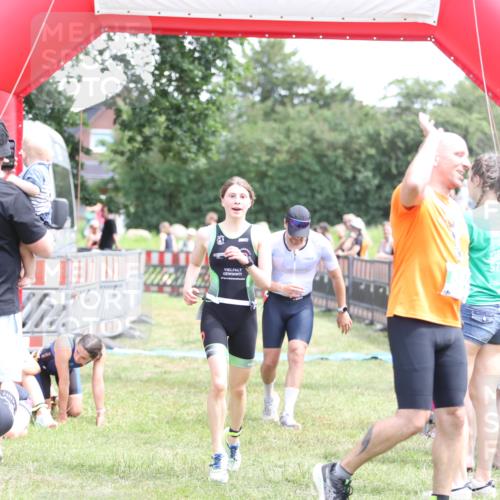 21.06.2026 - 29. Vierlanden-Triathlon Andreas Tolksdorf http://msf.ph/oto/9891772 21.06.2026 13:28:39 Ziel 38, 707, 827, 1009, 38, 707, 827, 1009 meine-sportfotos.de
