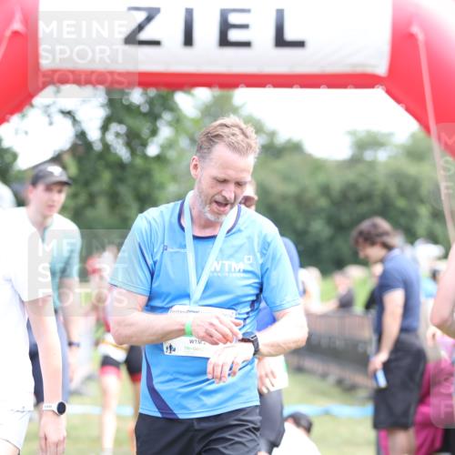 21.06.2026 - 29. Vierlanden-Triathlon Andreas Tolksdorf http://msf.ph/oto/9891807 21.06.2026 13:29:08 Ziel 746, 1004, 746, 1004 meine-sportfotos.de