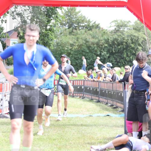 21.06.2026 - 29. Vierlanden-Triathlon Andreas Tolksdorf http://msf.ph/oto/9891823 21.06.2026 13:29:30 Ziel 114, 693, 730, 114, 693, 730 meine-sportfotos.de