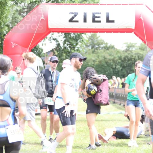 21.06.2026 - 29. Vierlanden-Triathlon Andreas Tolksdorf http://msf.ph/oto/9891829 21.06.2026 13:30:02 Ziel 685, 1006, 1008, 685, 1006, 1008 meine-sportfotos.de