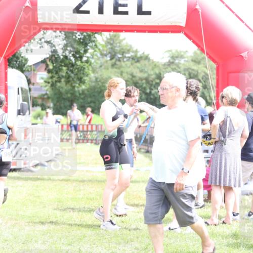 21.06.2026 - 29. Vierlanden-Triathlon Andreas Tolksdorf http://msf.ph/oto/9891836 21.06.2026 13:30:16 Ziel 83, 747, 758, 1011, 83, 747, 758, 1011 meine-sportfotos.de