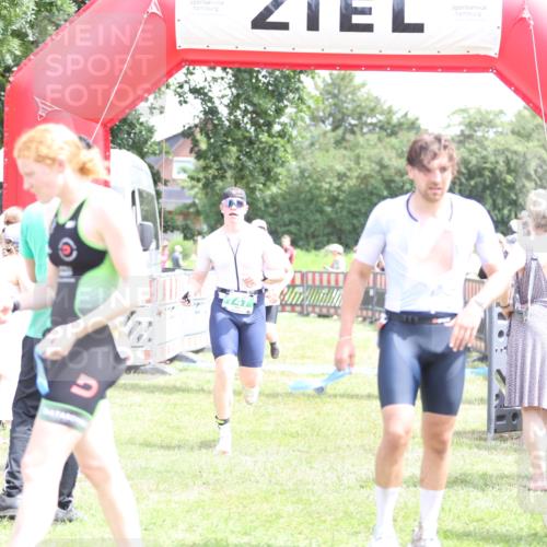 21.06.2026 - 29. Vierlanden-Triathlon Andreas Tolksdorf http://msf.ph/oto/9891837 21.06.2026 13:30:22 Ziel 83, 747, 758, 1011, 83, 747, 758, 1011 meine-sportfotos.de
