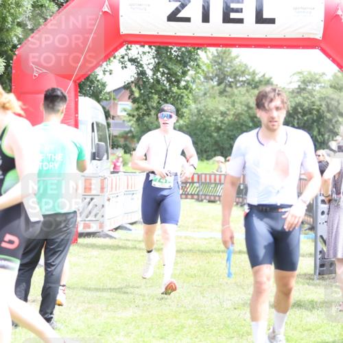 21.06.2026 - 29. Vierlanden-Triathlon Andreas Tolksdorf http://msf.ph/oto/9891842 21.06.2026 13:30:22 Ziel 83, 747, 758, 1011, 83, 747, 758, 1011 meine-sportfotos.de