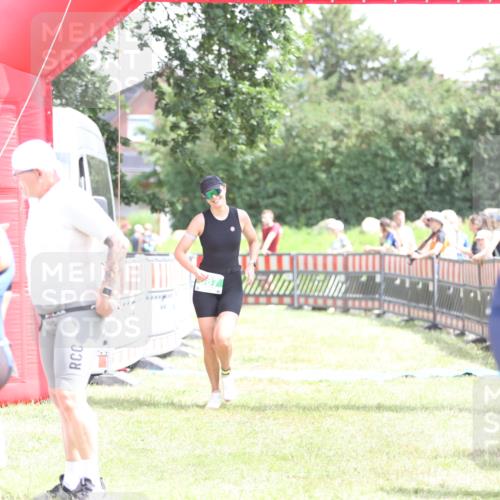 21.06.2026 - 29. Vierlanden-Triathlon Andreas Tolksdorf http://msf.ph/oto/9891877 21.06.2026 13:31:02 Ziel 887, 887 meine-sportfotos.de