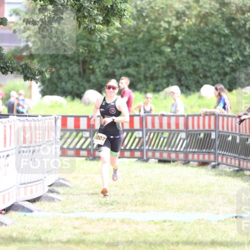 21.06.2026 - 29. Vierlanden-Triathlon Andreas Tolksdorf http://msf.ph/oto/9891879 21.06.2026 13:31:17 Ziel 1007, 1007 meine-sportfotos.de