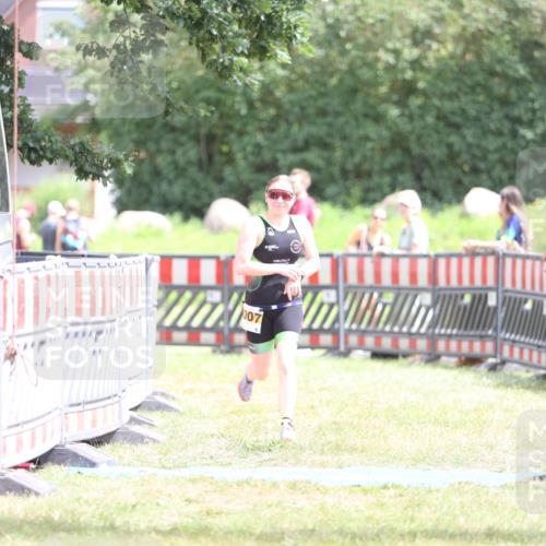 21.06.2026 - 29. Vierlanden-Triathlon Andreas Tolksdorf http://msf.ph/oto/9891884 21.06.2026 13:31:17 Ziel 1007, 1007 meine-sportfotos.de