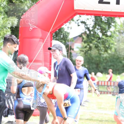 21.06.2026 - 29. Vierlanden-Triathlon Andreas Tolksdorf http://msf.ph/oto/9891896 21.06.2026 13:31:44 Ziel 98, 163, 999, 1021, 98, 163, 999, 1021 meine-sportfotos.de