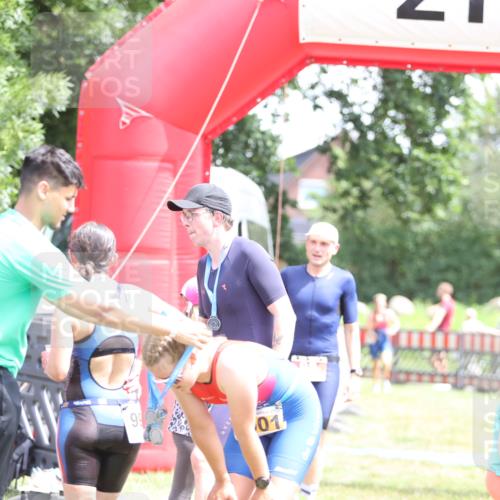 21.06.2026 - 29. Vierlanden-Triathlon Andreas Tolksdorf http://msf.ph/oto/9891899 21.06.2026 13:31:45 Ziel 98, 163, 999, 1021, 98, 163, 999, 1021 meine-sportfotos.de