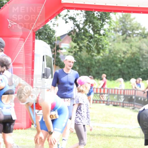 21.06.2026 - 29. Vierlanden-Triathlon Andreas Tolksdorf http://msf.ph/oto/9891900 21.06.2026 13:31:45 Ziel 98, 163, 999, 1021, 98, 163, 999, 1021 meine-sportfotos.de