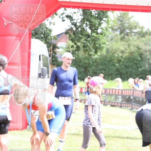 21.06.2026 - 29. Vierlanden-Triathlon Andreas Tolksdorf http://msf.ph/oto/9891905 21.06.2026 13:31:46 Ziel 98, 163, 999, 1021, 98, 163, 999, 1021 meine-sportfotos.de