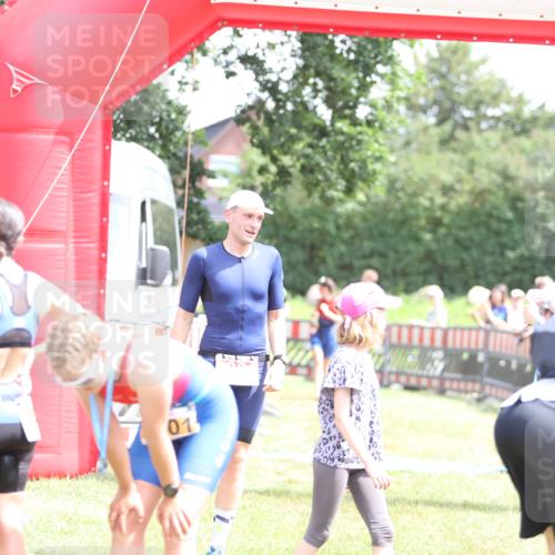 21.06.2026 - 29. Vierlanden-Triathlon Andreas Tolksdorf http://msf.ph/oto/9891906 21.06.2026 13:31:46 Ziel 98, 163, 999, 1021, 98, 163, 999, 1021 meine-sportfotos.de