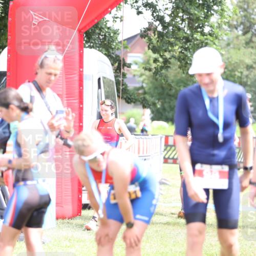 21.06.2026 - 29. Vierlanden-Triathlon Andreas Tolksdorf http://msf.ph/oto/9891916 21.06.2026 13:31:52 Ziel 163, 999, 1021, 163, 999, 1021 meine-sportfotos.de