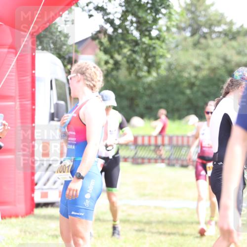 21.06.2026 - 29. Vierlanden-Triathlon Andreas Tolksdorf http://msf.ph/oto/9891917 21.06.2026 13:31:56 Ziel 163, 1021, 163, 1021 meine-sportfotos.de