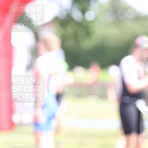 21.06.2026 - 29. Vierlanden-Triathlon Andreas Tolksdorf http://msf.ph/oto/9891920 21.06.2026 13:31:56 Ziel 163, 1021, 163, 1021 meine-sportfotos.de