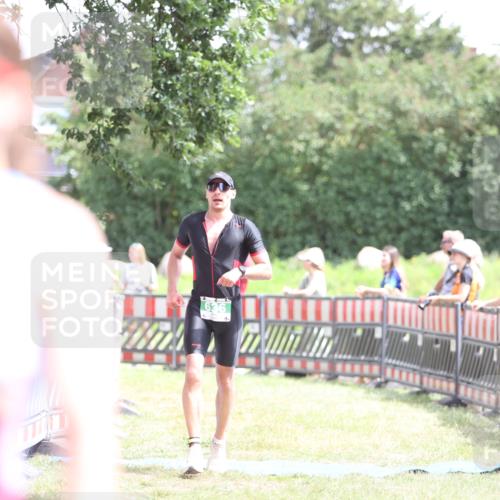 21.06.2026 - 29. Vierlanden-Triathlon Andreas Tolksdorf http://msf.ph/oto/9891927 21.06.2026 13:32:10 Ziel 636, 987, 636, 987 meine-sportfotos.de