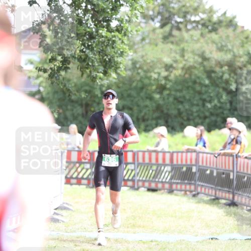 21.06.2026 - 29. Vierlanden-Triathlon Andreas Tolksdorf http://msf.ph/oto/9891929 21.06.2026 13:32:10 Ziel 636, 987, 636, 987 meine-sportfotos.de