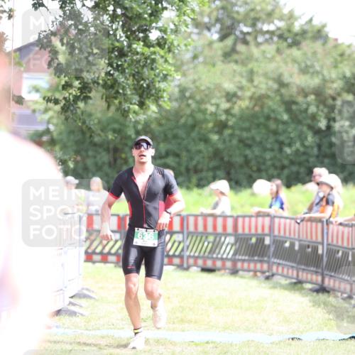 21.06.2026 - 29. Vierlanden-Triathlon Andreas Tolksdorf http://msf.ph/oto/9891931 21.06.2026 13:32:10 Ziel 636, 987, 636, 987 meine-sportfotos.de