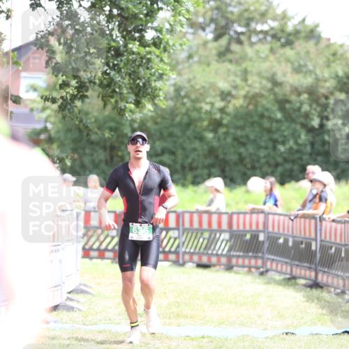 21.06.2026 - 29. Vierlanden-Triathlon Andreas Tolksdorf http://msf.ph/oto/9891932 21.06.2026 13:32:10 Ziel 636, 987, 636, 987 meine-sportfotos.de
