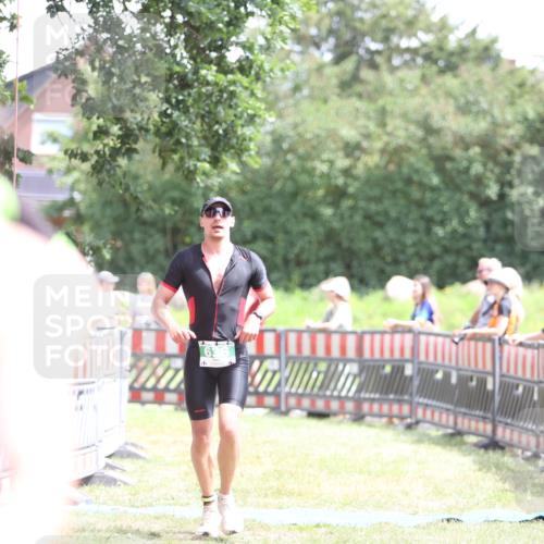 21.06.2026 - 29. Vierlanden-Triathlon Andreas Tolksdorf http://msf.ph/oto/9891933 21.06.2026 13:32:11 Ziel 636, 987, 636, 987 meine-sportfotos.de