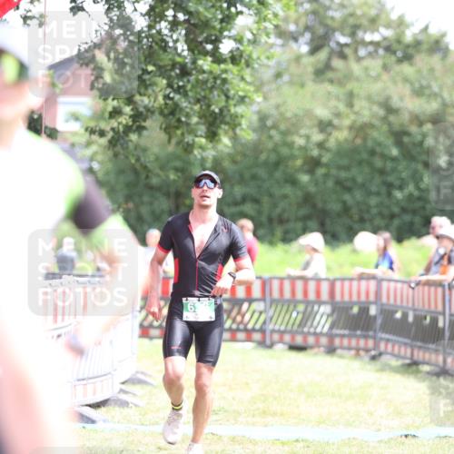 21.06.2026 - 29. Vierlanden-Triathlon Andreas Tolksdorf http://msf.ph/oto/9891938 21.06.2026 13:32:11 Ziel 636, 987, 636, 987 meine-sportfotos.de