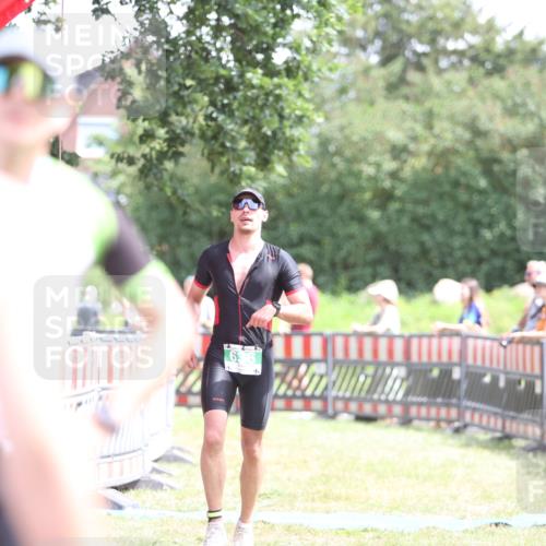 21.06.2026 - 29. Vierlanden-Triathlon Andreas Tolksdorf http://msf.ph/oto/9891939 21.06.2026 13:32:11 Ziel 636, 987, 636, 987 meine-sportfotos.de
