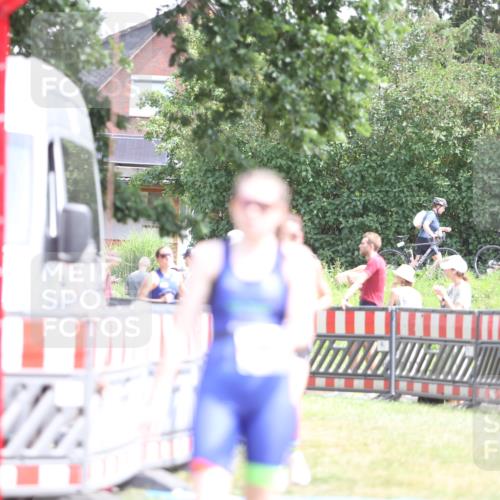 21.06.2026 - 29. Vierlanden-Triathlon Andreas Tolksdorf http://msf.ph/oto/9891941 21.06.2026 13:32:25 Ziel 769, 804, 900, 987, 1003, 1010, 769, 804, 900, 987, 1003, 1010 meine-sportfotos.de