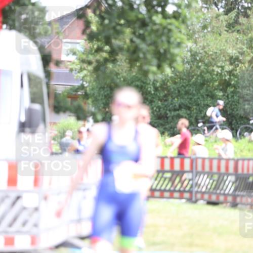 21.06.2026 - 29. Vierlanden-Triathlon Andreas Tolksdorf http://msf.ph/oto/9891942 21.06.2026 13:32:25 Ziel 769, 804, 900, 987, 1003, 1010, 769, 804, 900, 987, 1003, 1010 meine-sportfotos.de