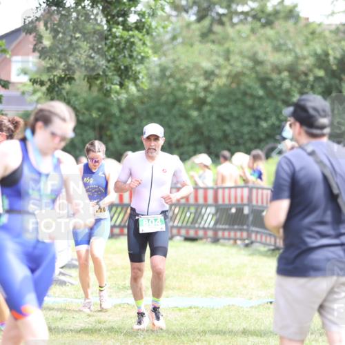 21.06.2026 - 29. Vierlanden-Triathlon Andreas Tolksdorf http://msf.ph/oto/9891950 21.06.2026 13:32:29 Ziel 683, 769, 804, 900, 986, 1003, 1010, 683, 769, 804, 900, 986, 1003, 1010 meine-sportfotos.de
