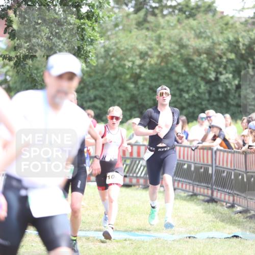 21.06.2026 - 29. Vierlanden-Triathlon Andreas Tolksdorf http://msf.ph/oto/9891962 21.06.2026 13:32:36 Ziel 683, 769, 986, 1003, 683, 769, 986, 1003 meine-sportfotos.de