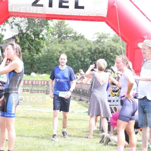 21.06.2026 - 29. Vierlanden-Triathlon Andreas Tolksdorf http://msf.ph/oto/9891997 21.06.2026 13:33:29 Ziel 59, 737, 776, 869, 59, 737, 776, 869 meine-sportfotos.de