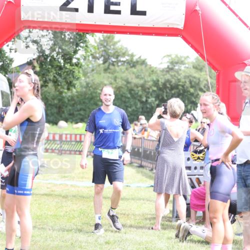 21.06.2026 - 29. Vierlanden-Triathlon Andreas Tolksdorf http://msf.ph/oto/9892002 21.06.2026 13:33:29 Ziel 59, 737, 776, 869, 59, 737, 776, 869 meine-sportfotos.de