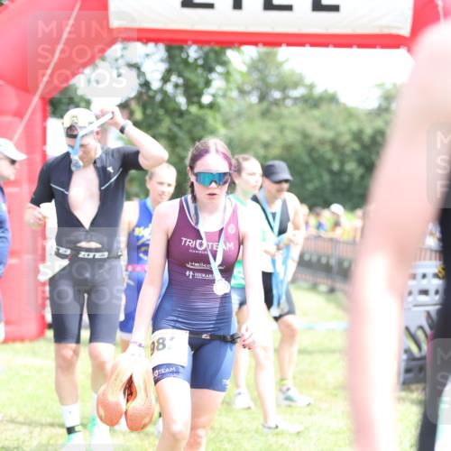 21.06.2026 - 29. Vierlanden-Triathlon Andreas Tolksdorf http://msf.ph/oto/9892005 21.06.2026 13:34:39 Ziel 171, 171 meine-sportfotos.de
