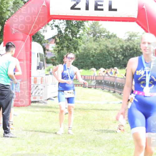21.06.2026 - 29. Vierlanden-Triathlon Andreas Tolksdorf http://msf.ph/oto/9892019 21.06.2026 13:34:43 Ziel 171, 171 meine-sportfotos.de