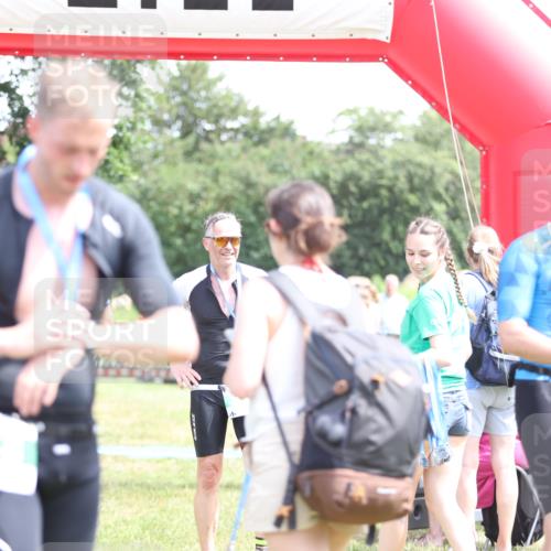 21.06.2026 - 29. Vierlanden-Triathlon Andreas Tolksdorf http://msf.ph/oto/9892041 21.06.2026 13:35:28 Ziel  meine-sportfotos.de