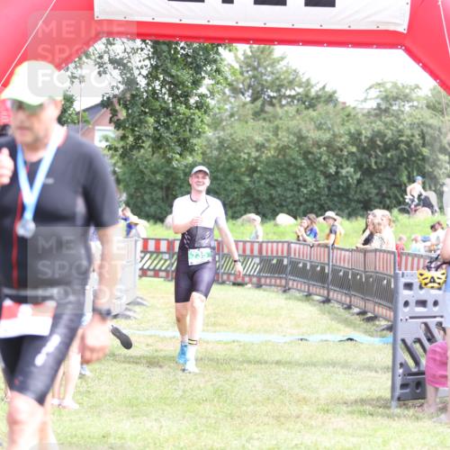 21.06.2026 - 29. Vierlanden-Triathlon Andreas Tolksdorf http://msf.ph/oto/9892086 21.06.2026 13:36:40 Ziel 735, 783, 735, 783 meine-sportfotos.de