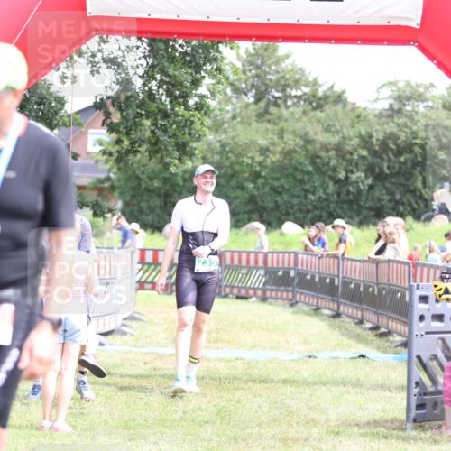 21.06.2026 - 29. Vierlanden-Triathlon Andreas Tolksdorf http://msf.ph/oto/9892091 21.06.2026 13:36:40 Ziel 735, 783, 735, 783 meine-sportfotos.de