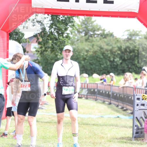 21.06.2026 - 29. Vierlanden-Triathlon Andreas Tolksdorf http://msf.ph/oto/9892098 21.06.2026 13:36:44 Ziel  meine-sportfotos.de