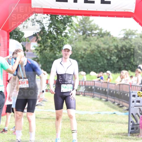 21.06.2026 - 29. Vierlanden-Triathlon Andreas Tolksdorf http://msf.ph/oto/9892100 21.06.2026 13:36:44 Ziel  meine-sportfotos.de