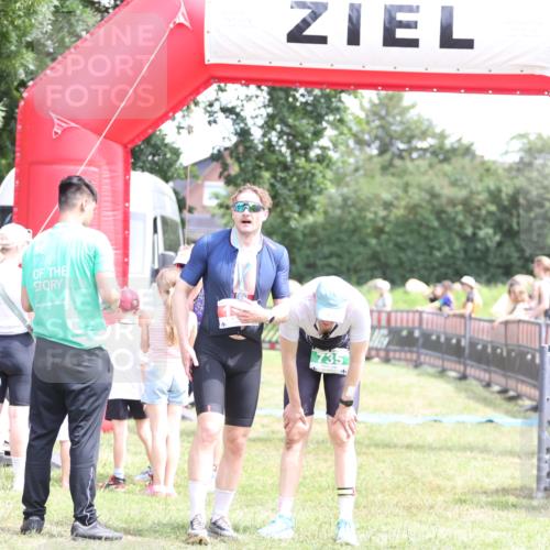 21.06.2026 - 29. Vierlanden-Triathlon Andreas Tolksdorf http://msf.ph/oto/9892109 21.06.2026 13:36:46 Ziel  meine-sportfotos.de