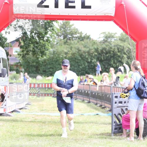 21.06.2026 - 29. Vierlanden-Triathlon Andreas Tolksdorf http://msf.ph/oto/9892131 21.06.2026 13:37:30 Ziel 629, 1002, 629, 1002 meine-sportfotos.de