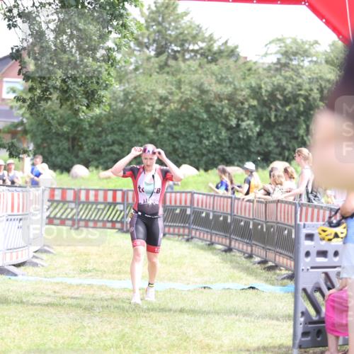 21.06.2026 - 29. Vierlanden-Triathlon Andreas Tolksdorf http://msf.ph/oto/9892141 21.06.2026 13:37:44 Ziel 846, 870, 1002, 846, 870, 1002 meine-sportfotos.de
