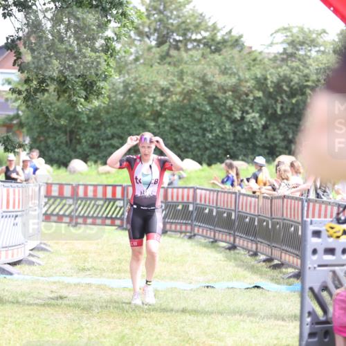 21.06.2026 - 29. Vierlanden-Triathlon Andreas Tolksdorf http://msf.ph/oto/9892145 21.06.2026 13:37:44 Ziel 846, 870, 1002, 846, 870, 1002 meine-sportfotos.de